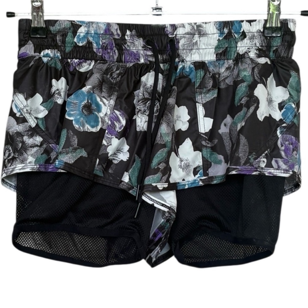 Stella McCartney & Adidas Run Dark Blossom 2-In-1 Short Size S